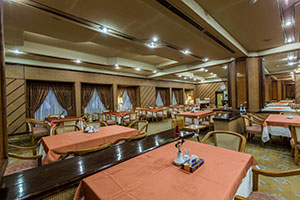 سالن صبحانه هتل هرمز بندرعباس 1