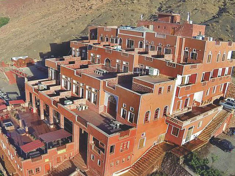 نماي بيروني هتل ویونا ابیانه