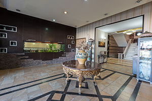 لابي هتل پارسیان همدان 1