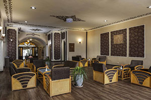 لابي هتل پارسیان آزادی یزد 2