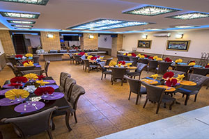 رستوران هتل پارسیان بوعلی همدان 1