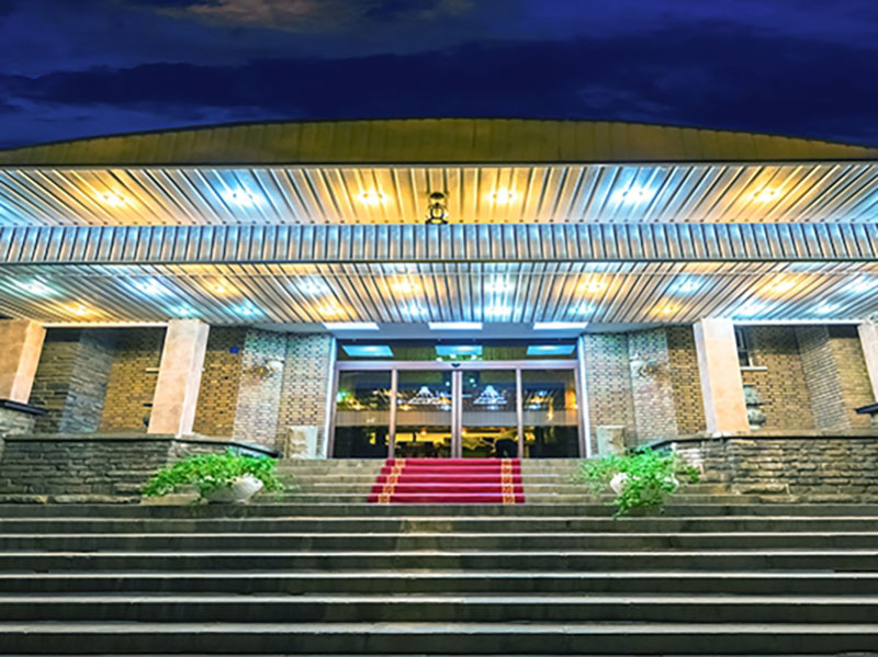 نماي هتل پارسیان بوعلی همدان