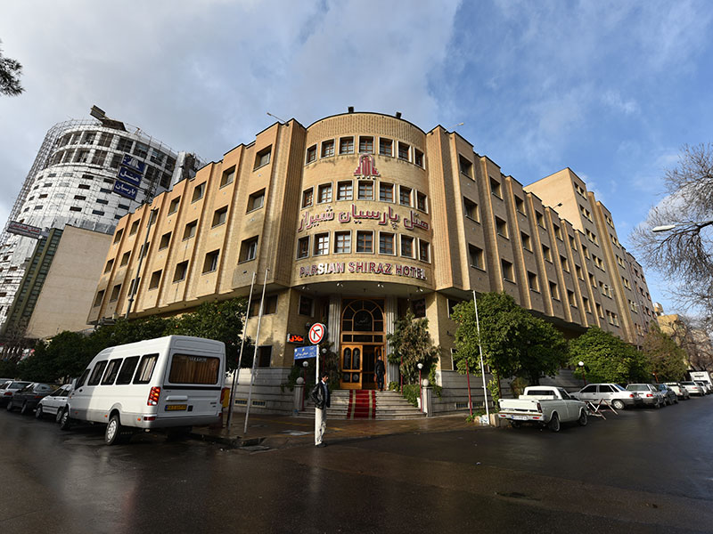 نماي هتل پارسیان شیراز