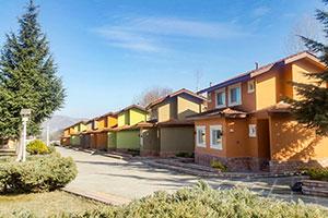 نمای بیرونی هتل پارسیان کلاردشت 1