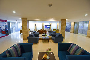 لابي هتل کوثر اصفهان 1