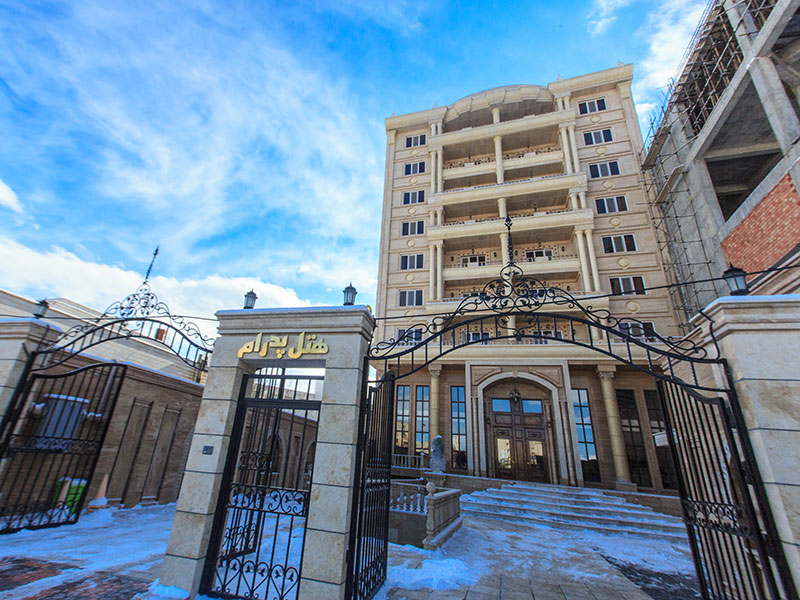 نماي هتل پدرام سرعین