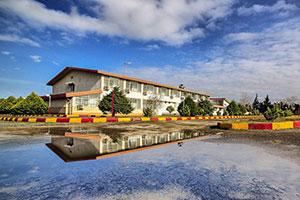 نمای ساختمان هتل پوریا بندر انزلی