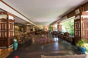 لابي هتل چهل پنجره اصفهان 2