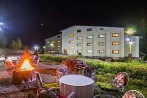 نمای بیرونی هتل گاجره کرج